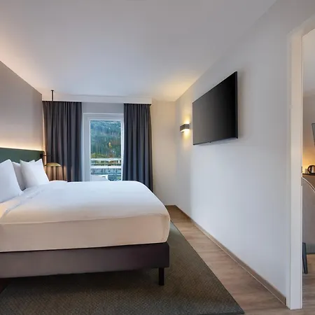 ホテル Hilton Garden Tivoli