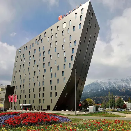 Hotel Hilton Garden Tivoli