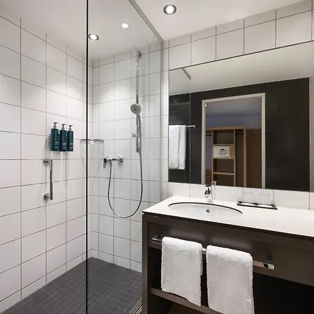 Hotel Hilton Garden Tivoli 4*