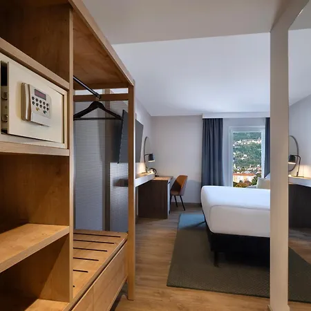 Hilton Garden Tivoli 4*