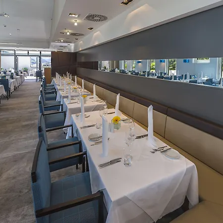 Hilton Garden Tivoli Hotel 4*