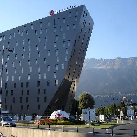 Hotel Hilton Garden Tivoli 4*