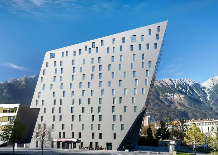 Hotel Hilton Garden Tivoli 4*